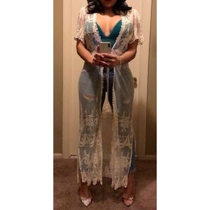 Long sheer cover up / kimono like style 🎀